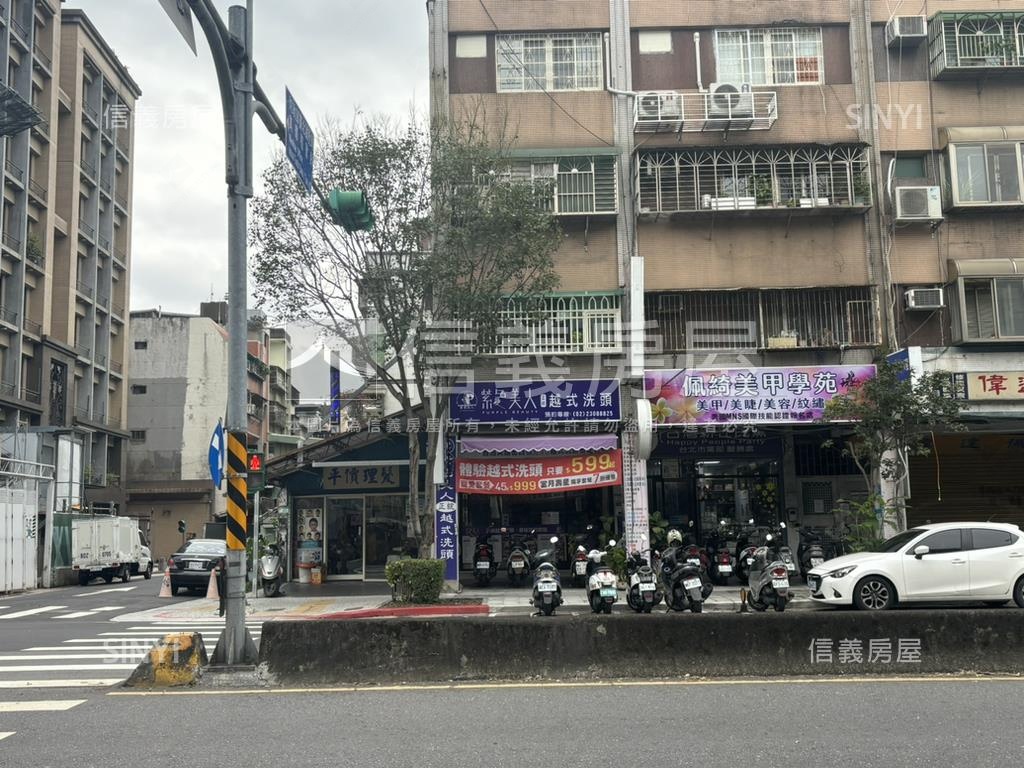 正萬大路三角窗租房屋室內格局與周邊環境