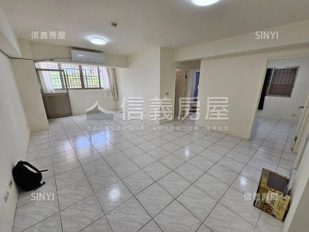 近大華國中大３房車位美屋房屋室內格局與周邊環境