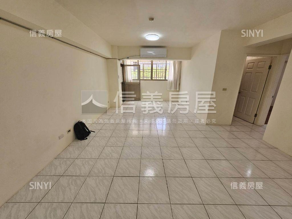 近大華國中大３房車位美屋房屋室內格局與周邊環境