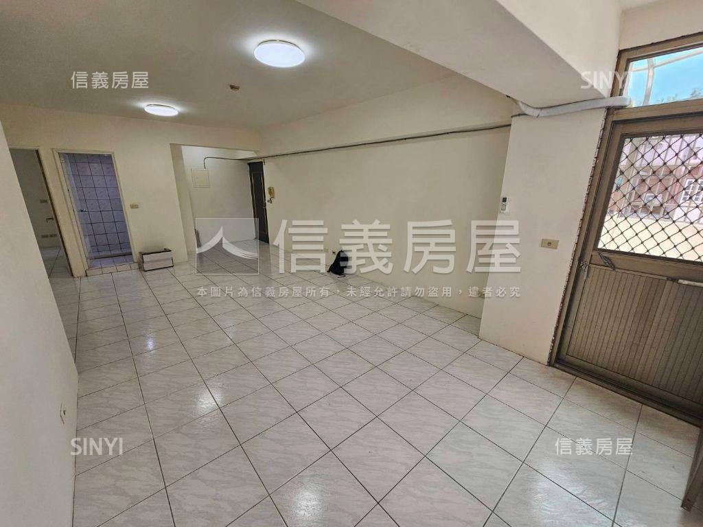 近大華國中大３房車位美屋房屋室內格局與周邊環境