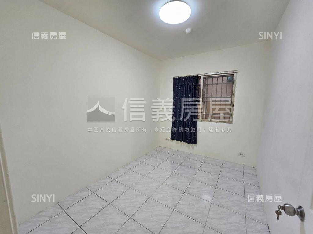 近大華國中大３房車位美屋房屋室內格局與周邊環境