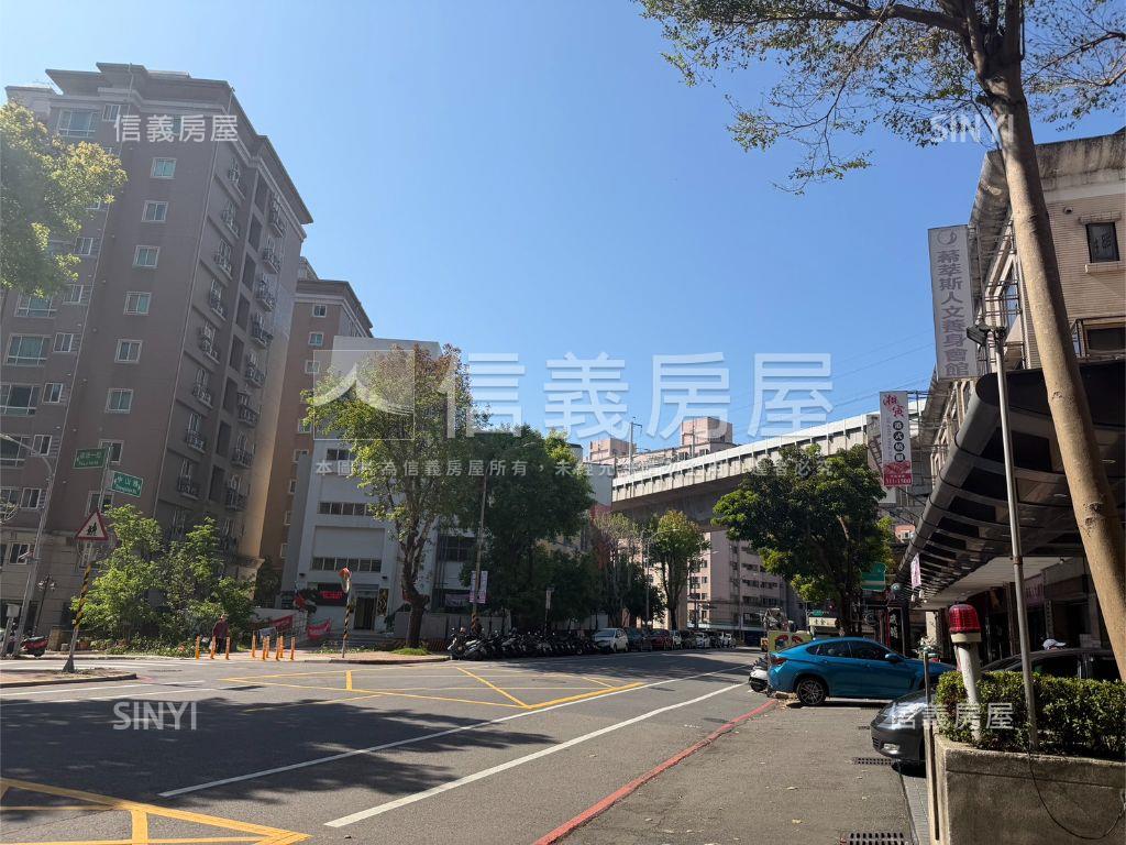 近高鐵綠意盎然土地房屋室內格局與周邊環境