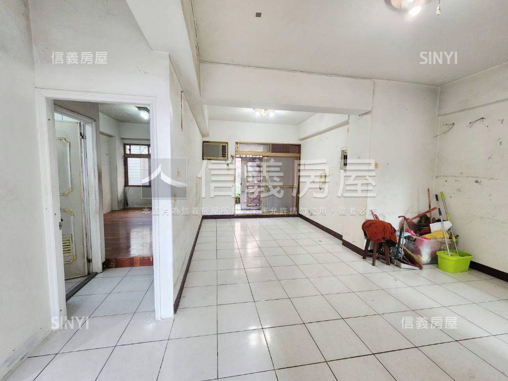 稀有邊間捷運一樓房屋室內格局與周邊環境
