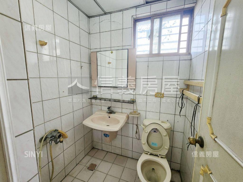 稀有邊間捷運一樓房屋室內格局與周邊環境