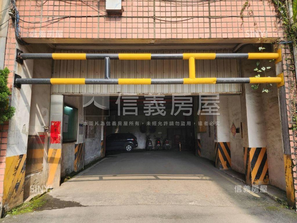 稀有邊間捷運一樓房屋室內格局與周邊環境