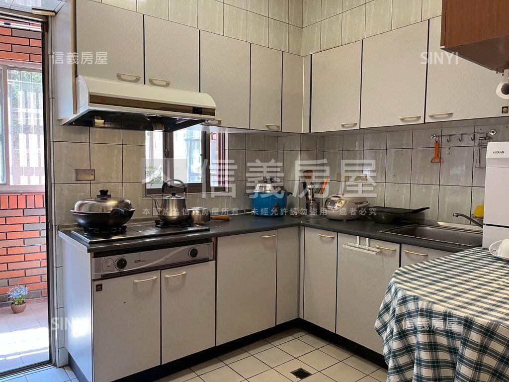 學府春秋２樓房屋室內格局與周邊環境