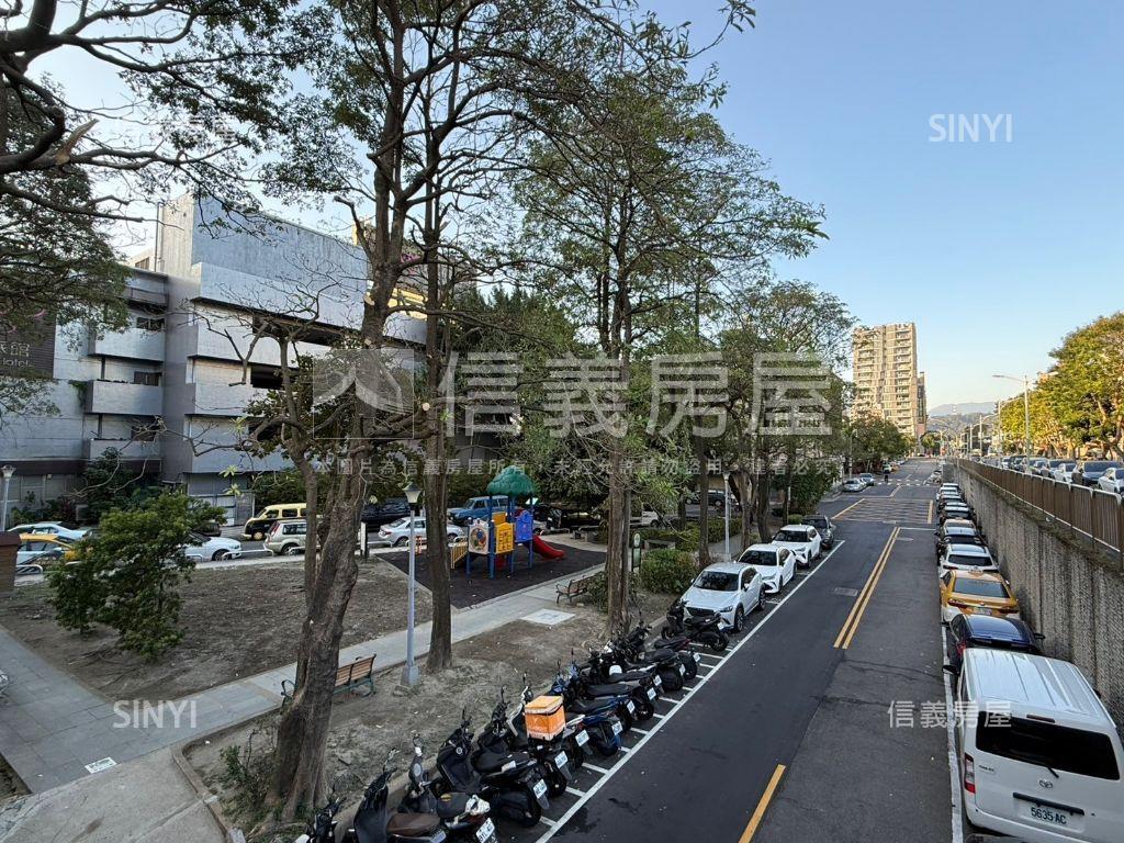 中山國小電梯套房房屋室內格局與周邊環境