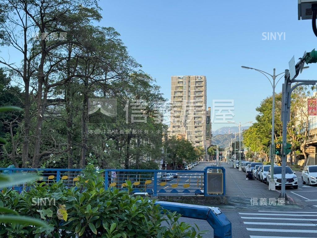 中山國小電梯套房房屋室內格局與周邊環境