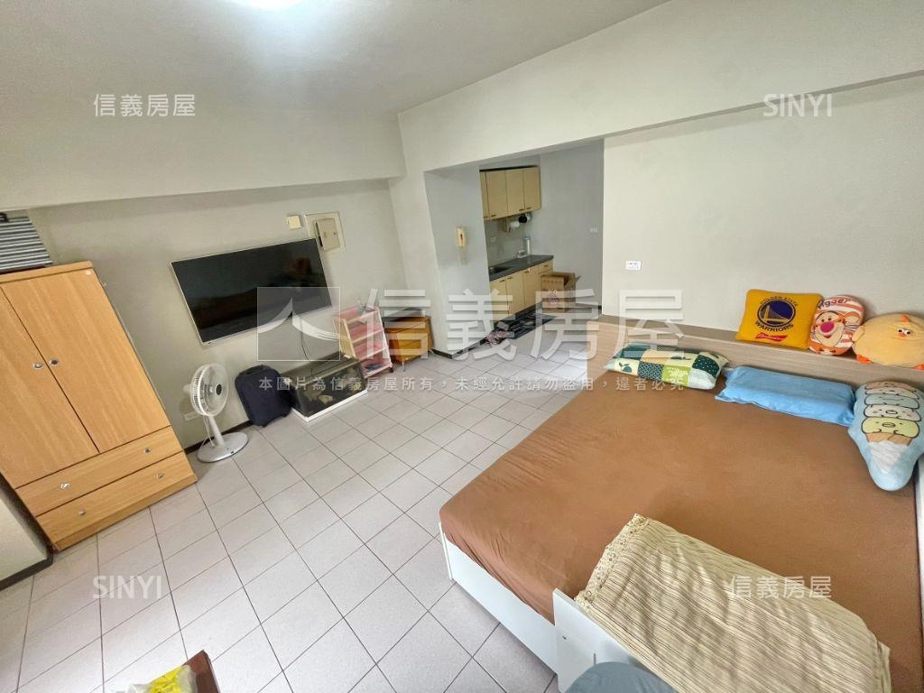 假日半島精美大套房房屋室內格局與周邊環境
