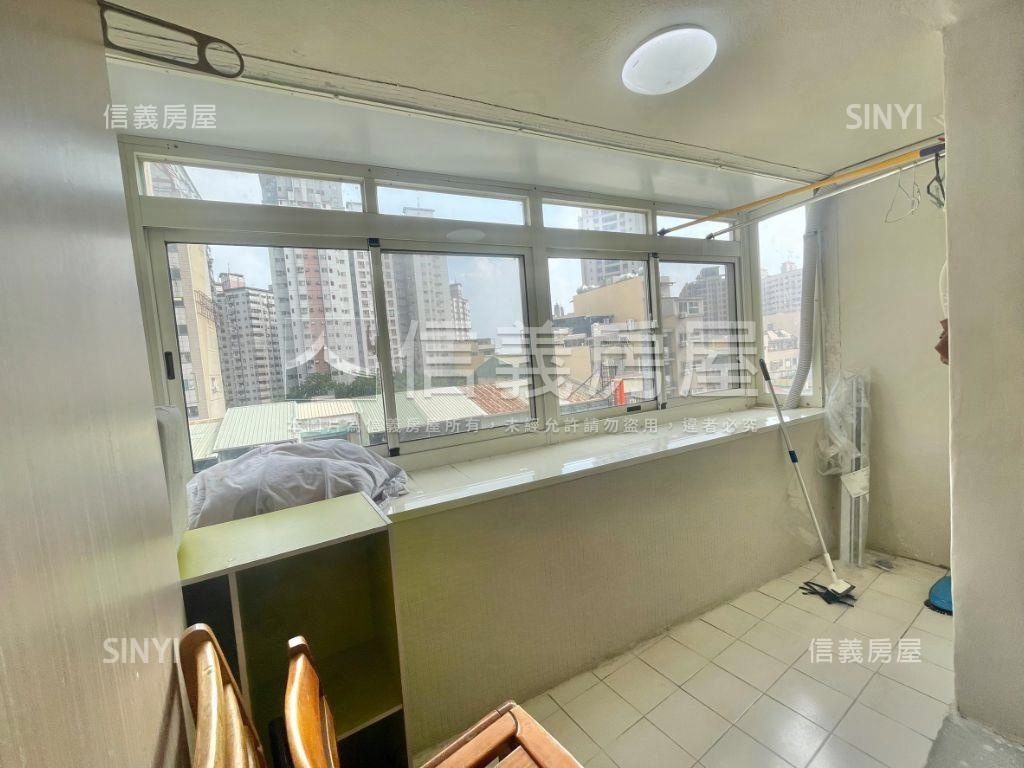 假日半島精美大套房房屋室內格局與周邊環境