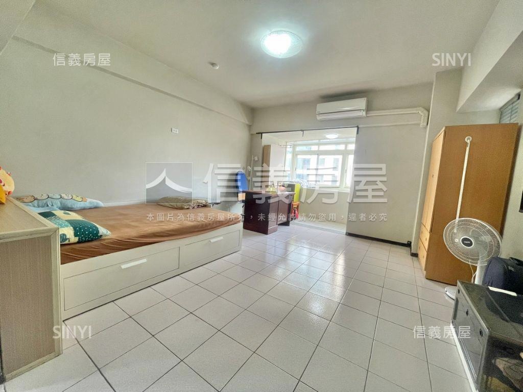 假日半島精美大套房房屋室內格局與周邊環境