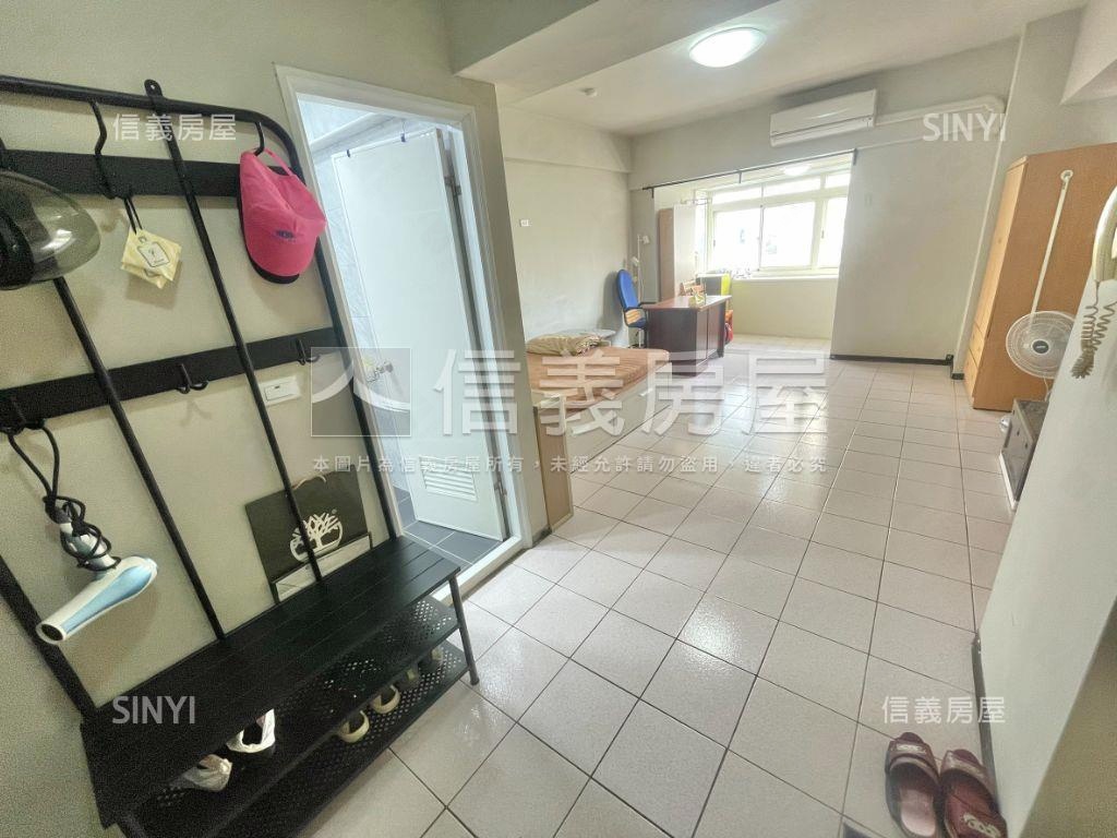 假日半島精美大套房房屋室內格局與周邊環境