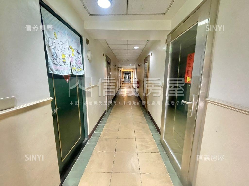 假日半島精美大套房房屋室內格局與周邊環境