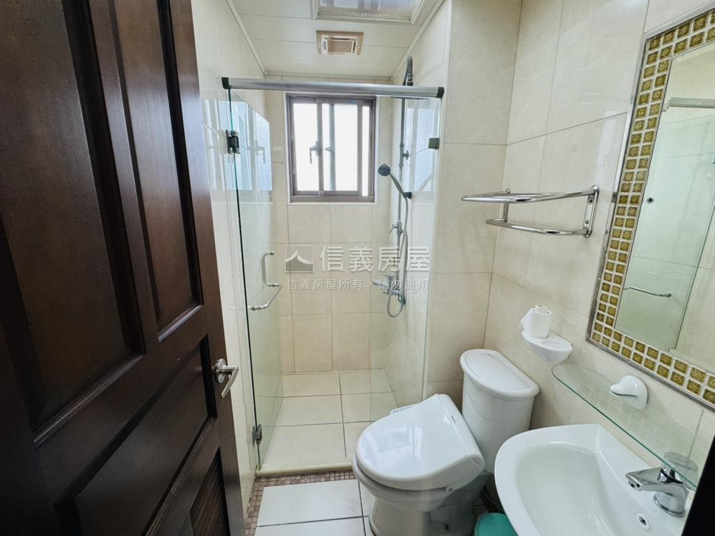 稀有海漾高樓四房車位房屋室內格局與周邊環境