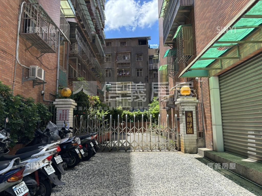 稀有秀朗靜園４房車位房屋室內格局與周邊環境