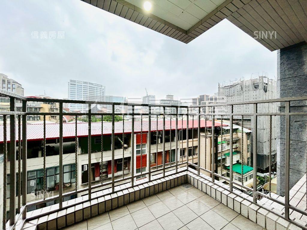 南京復興靜巷三房車位房屋室內格局與周邊環境