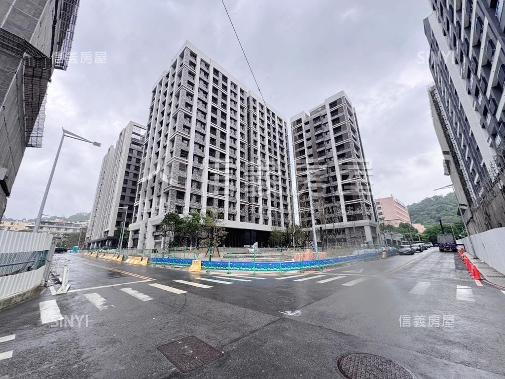 專任和發善藝行情美三房房屋室內格局與周邊環境