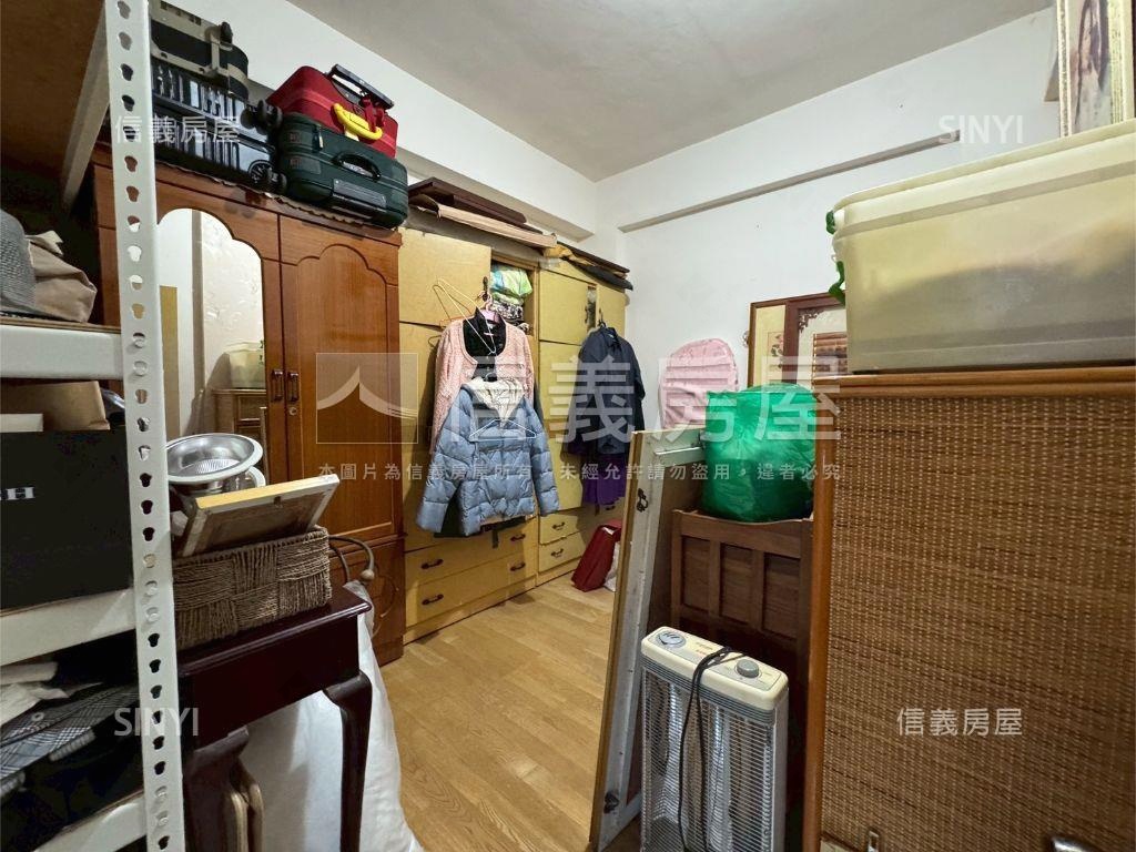 民雄菁埔邊間庭院透天房屋室內格局與周邊環境