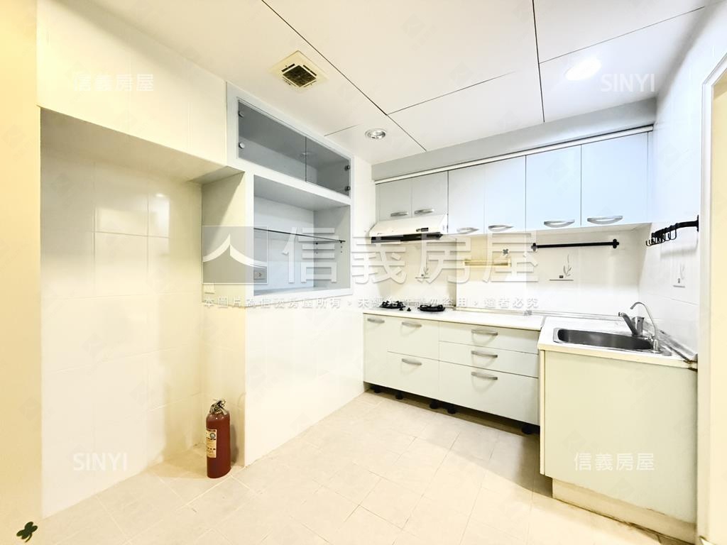 北醫優質頂加美裝潢房屋室內格局與周邊環境