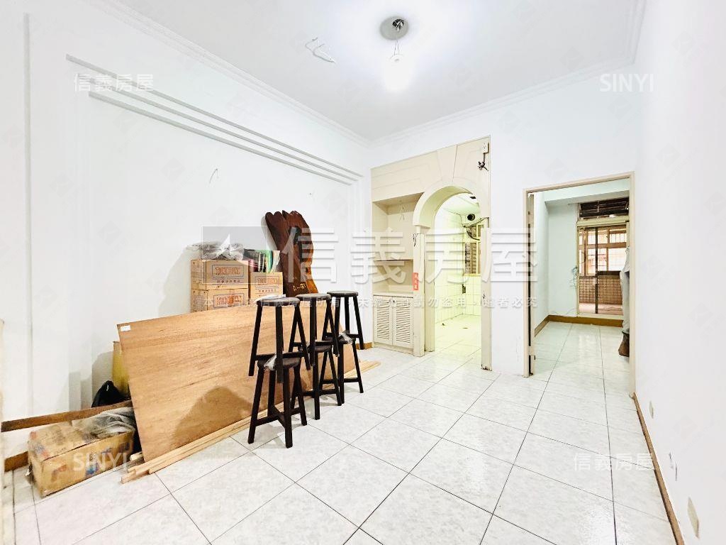 低公設華廈房屋室內格局與周邊環境