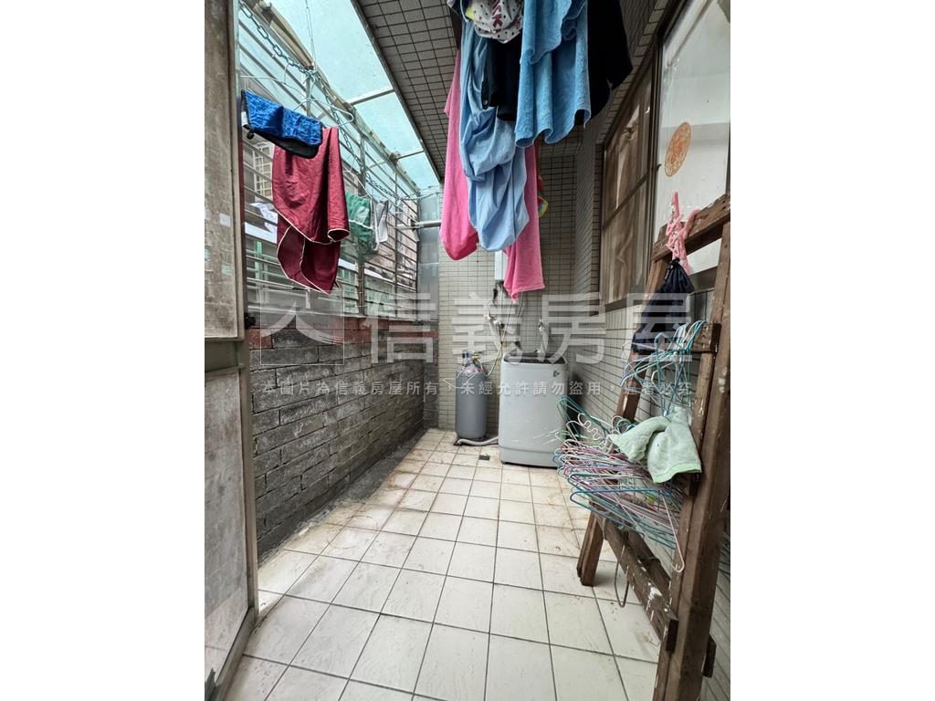 君臨天下寧謐三房房屋室內格局與周邊環境