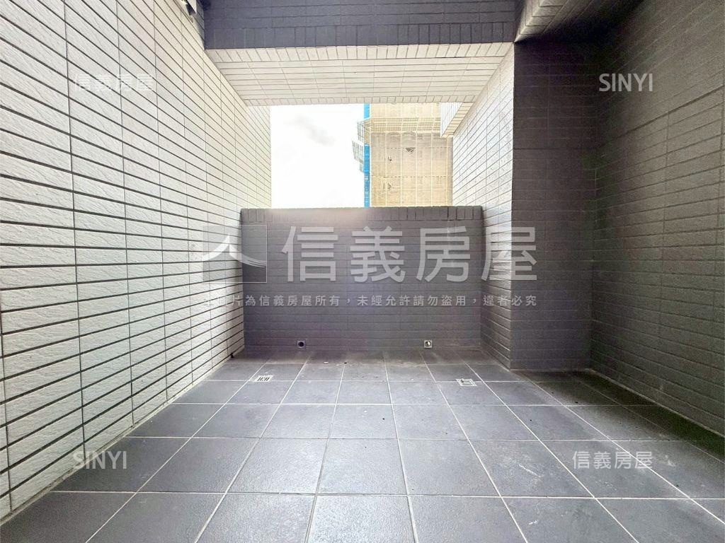 【大露臺】富宇峰景大２房房屋室內格局與周邊環境