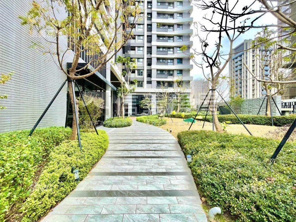 【大露臺】富宇峰景大２房房屋室內格局與周邊環境