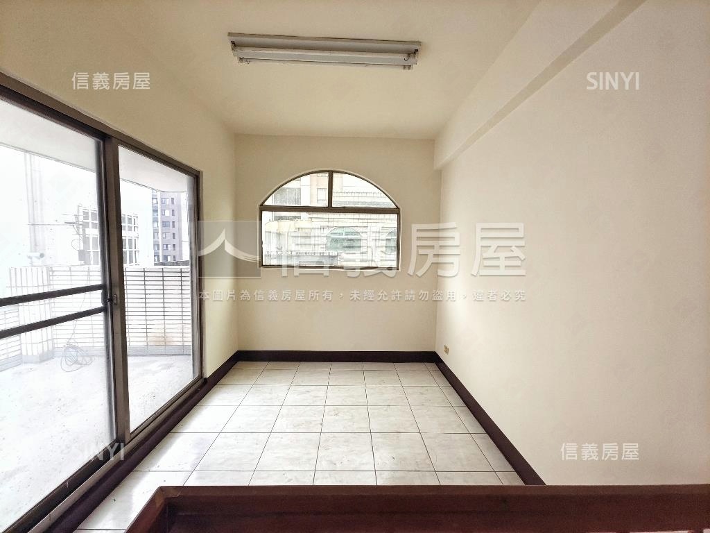 香堤綠地大三房房屋室內格局與周邊環境