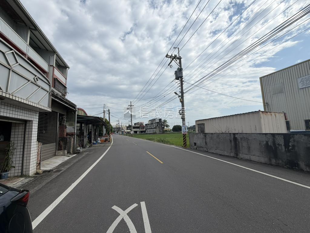 低總價角間獨棟有車庫透天房屋室內格局與周邊環境