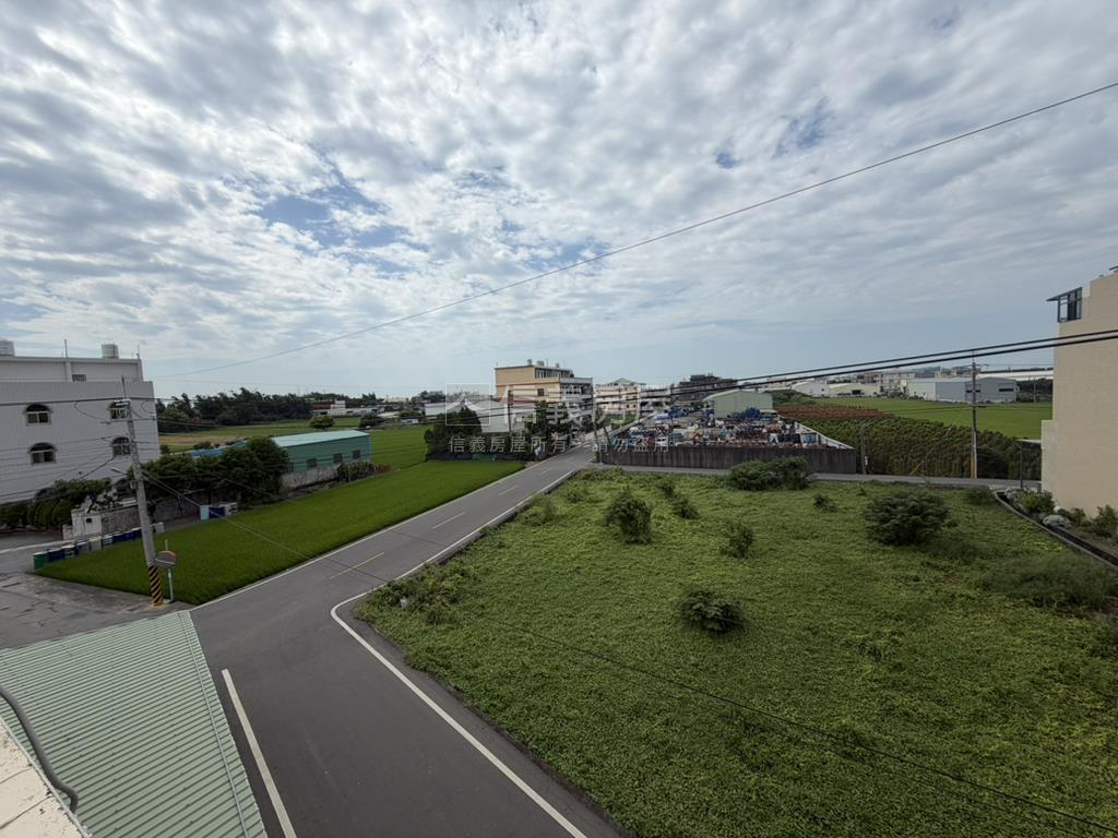 低總價角間獨棟有車庫透天房屋室內格局與周邊環境