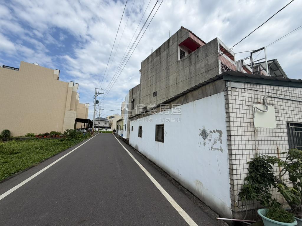 低總價角間獨棟有車庫透天房屋室內格局與周邊環境