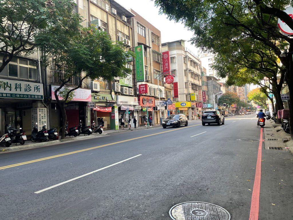 正福和路金店面房屋室內格局與周邊環境