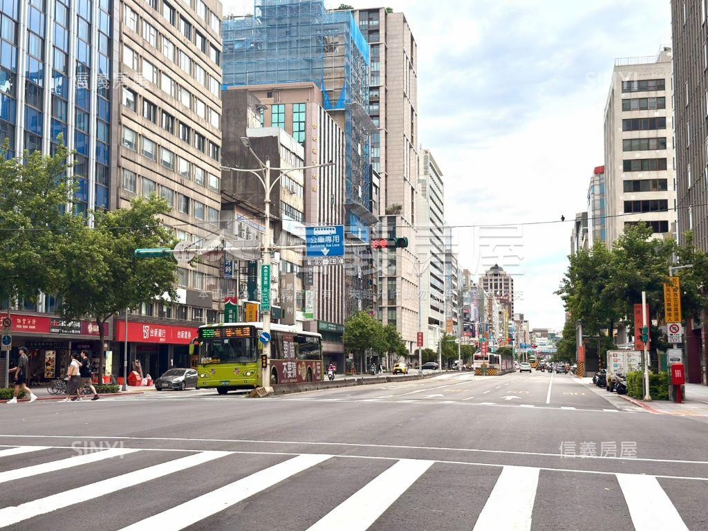 陽明海運捷運二樓房屋室內格局與周邊環境