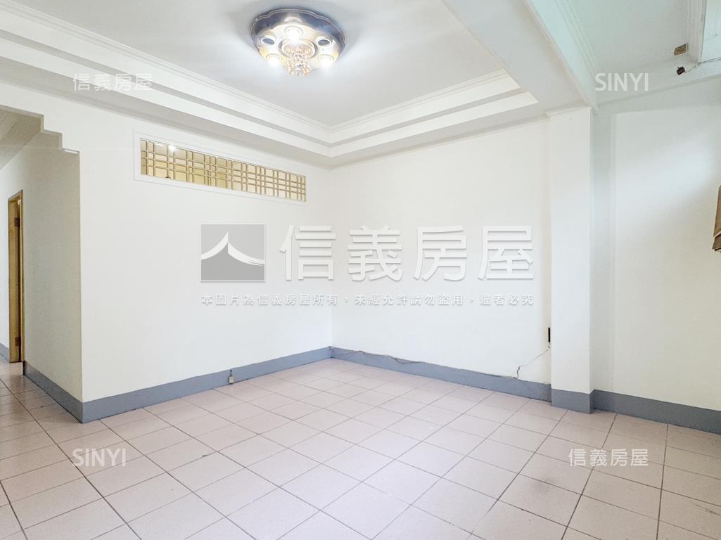 邊間公寓三樓房屋室內格局與周邊環境