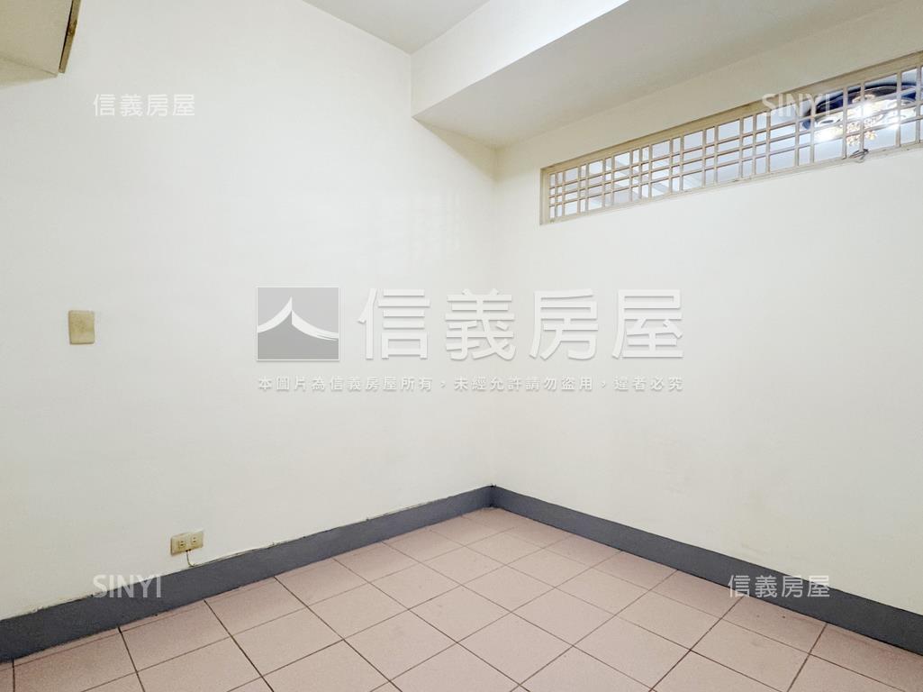 邊間公寓三樓房屋室內格局與周邊環境