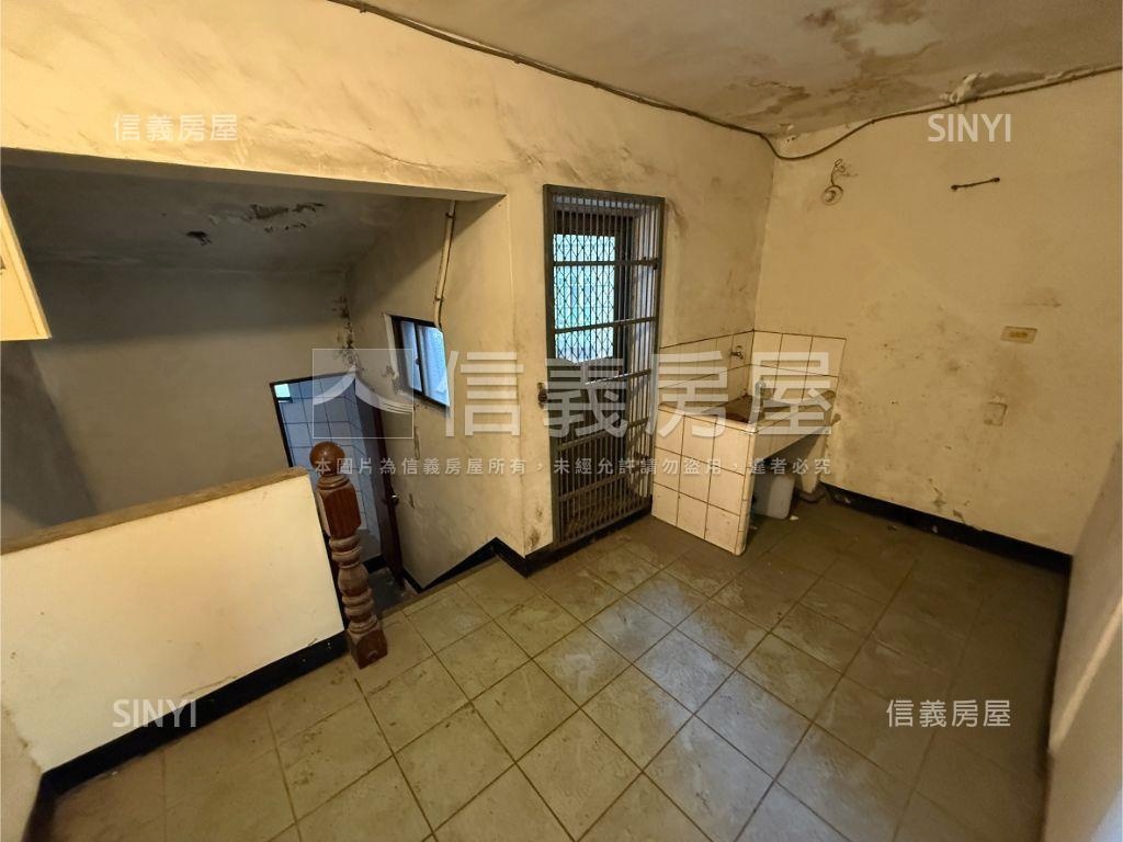 ＳＯＧＯ旁元化路透店房屋室內格局與周邊環境