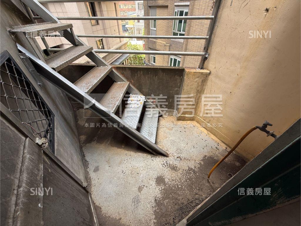 ＳＯＧＯ旁元化路透店房屋室內格局與周邊環境