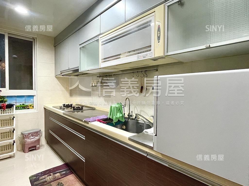 西班牙水花園四房電梯房屋室內格局與周邊環境
