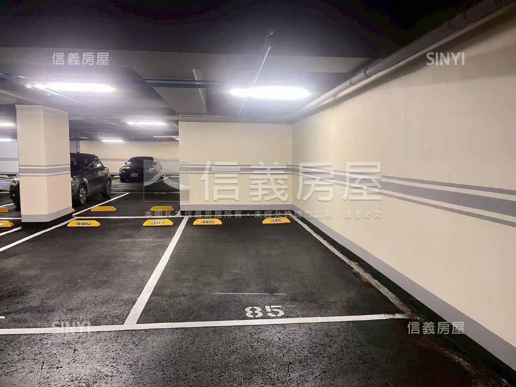 榮耀聖城＊晨曦二房車位房屋室內格局與周邊環境
