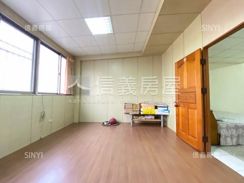 軟科角間約５２大地坪透天房屋室內格局與周邊環境