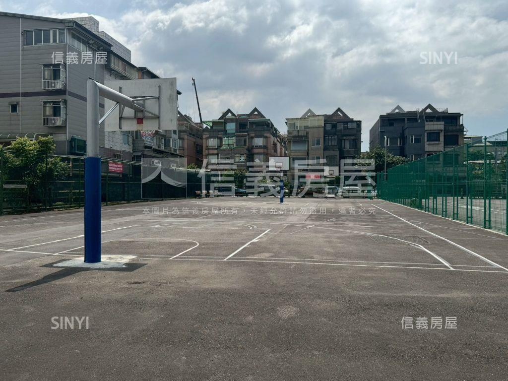 綠樹為鄰台北瑞士別墅房屋室內格局與周邊環境