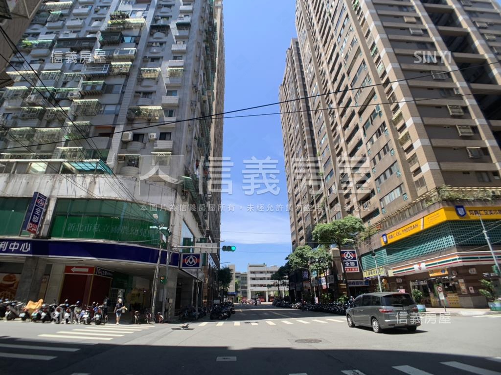 富臨極品稀有商場房屋室內格局與周邊環境