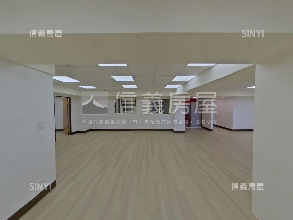 新裝潢附中住辦好停車房屋室內格局與周邊環境