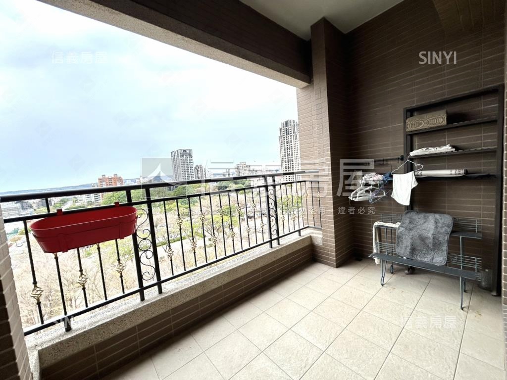 八期先得月公園視野雙車位房屋室內格局與周邊環境