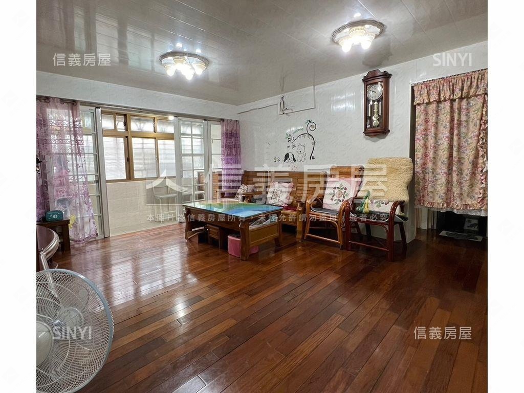 萬里恬靜雅致採光３＋１房屋室內格局與周邊環境