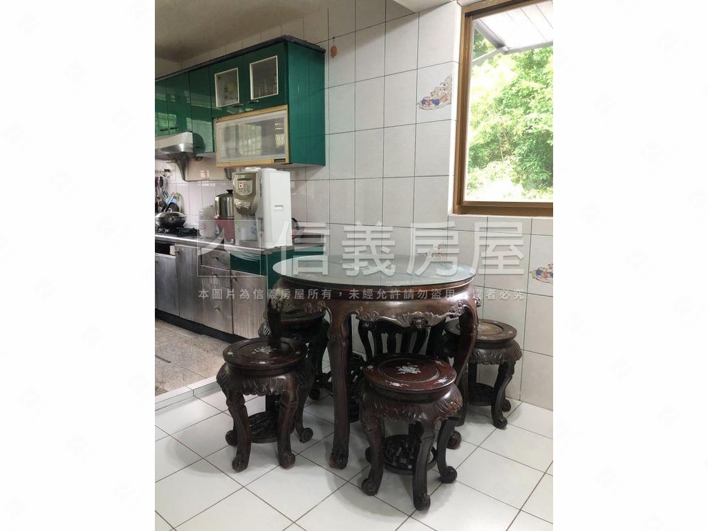 萬里恬靜雅致採光３＋１房屋室內格局與周邊環境