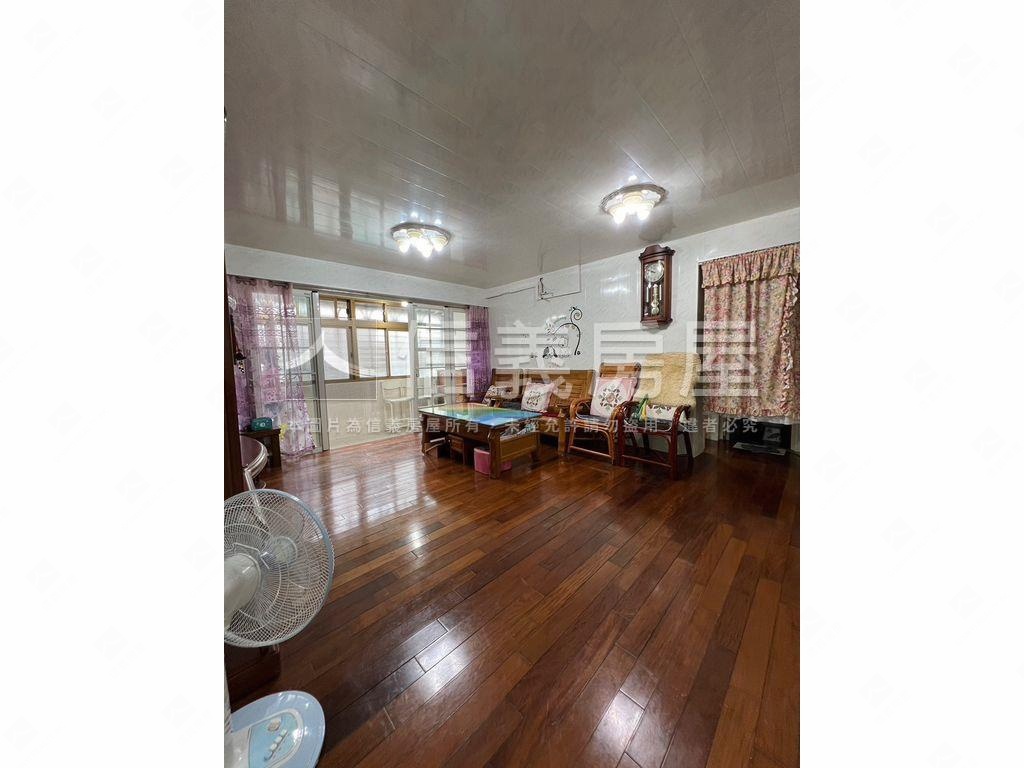 萬里恬靜雅致採光３＋１房屋室內格局與周邊環境