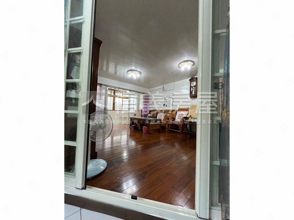 萬里恬靜雅致採光３＋１房屋室內格局與周邊環境