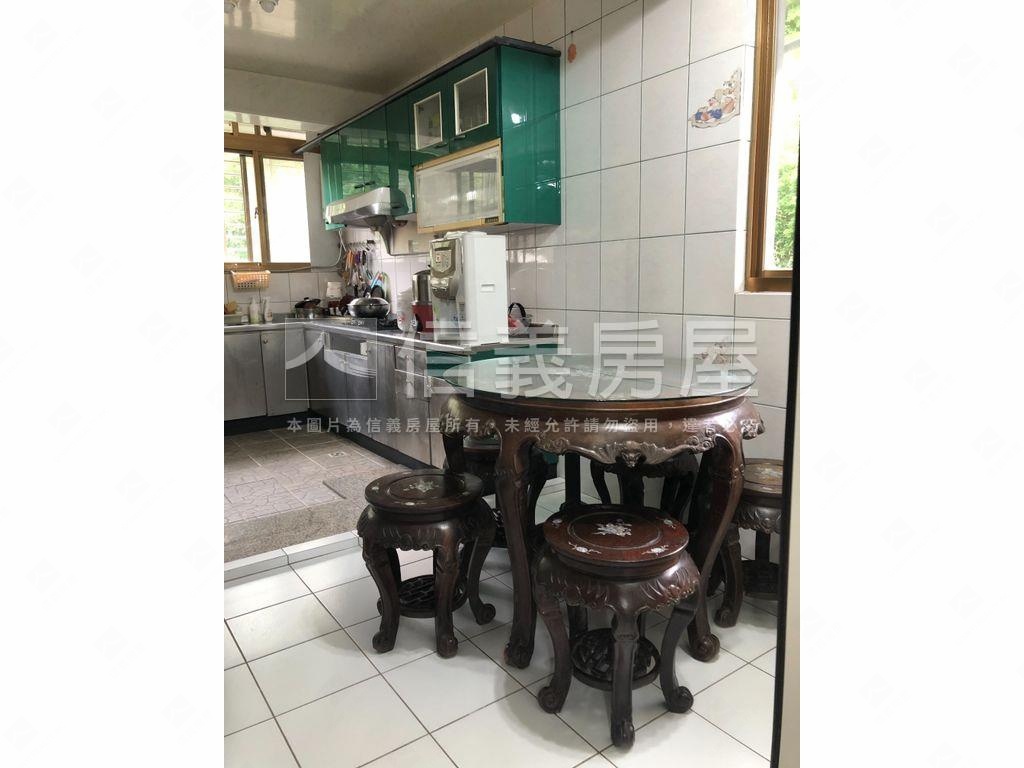 萬里恬靜雅致採光３＋１房屋室內格局與周邊環境