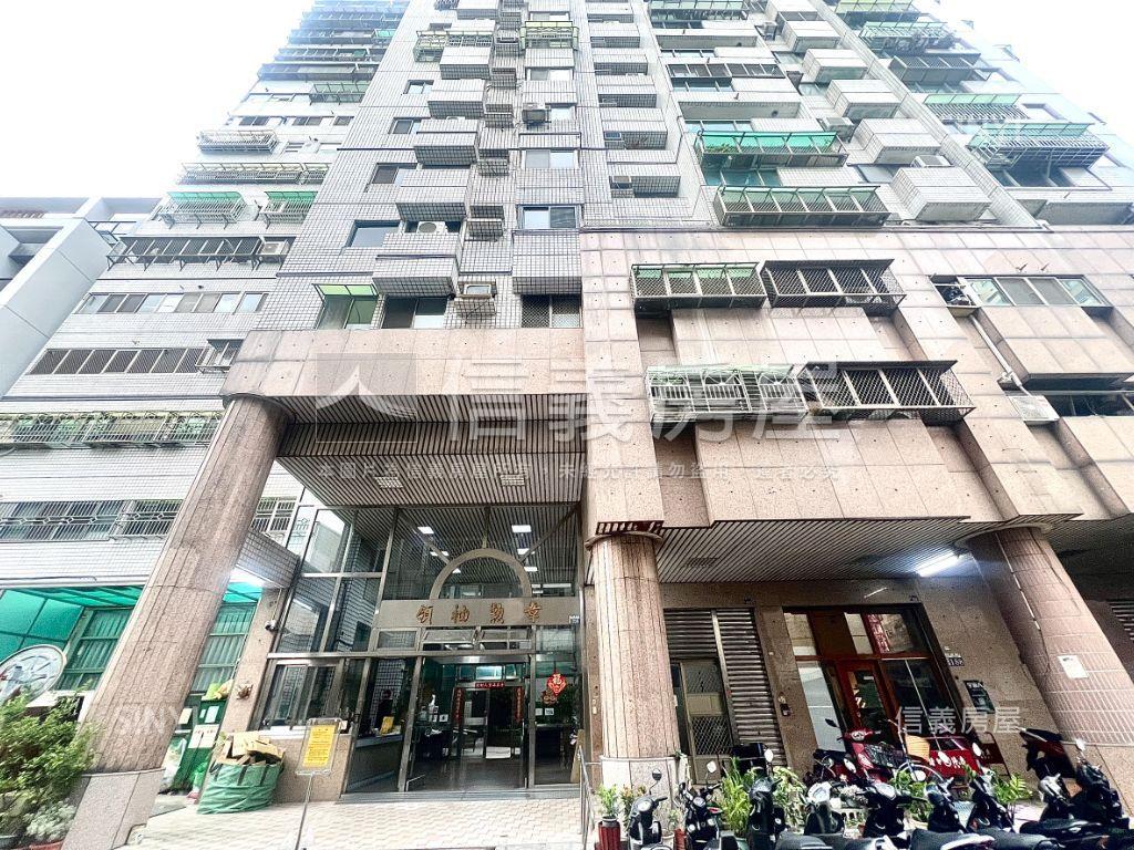 ［領袖勳章］近美術館三房房屋室內格局與周邊環境